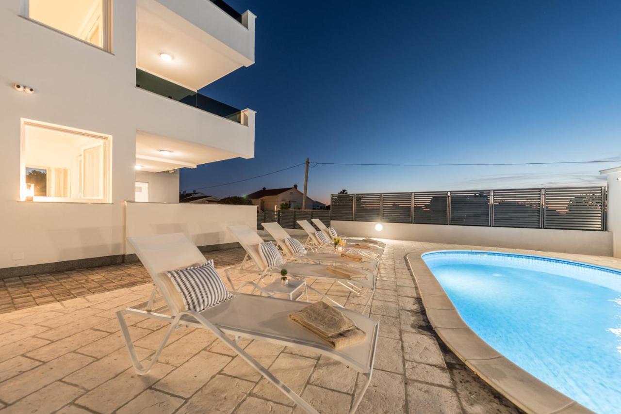Villa Lena Luxury Apartments Novalja Eksteriør bilde